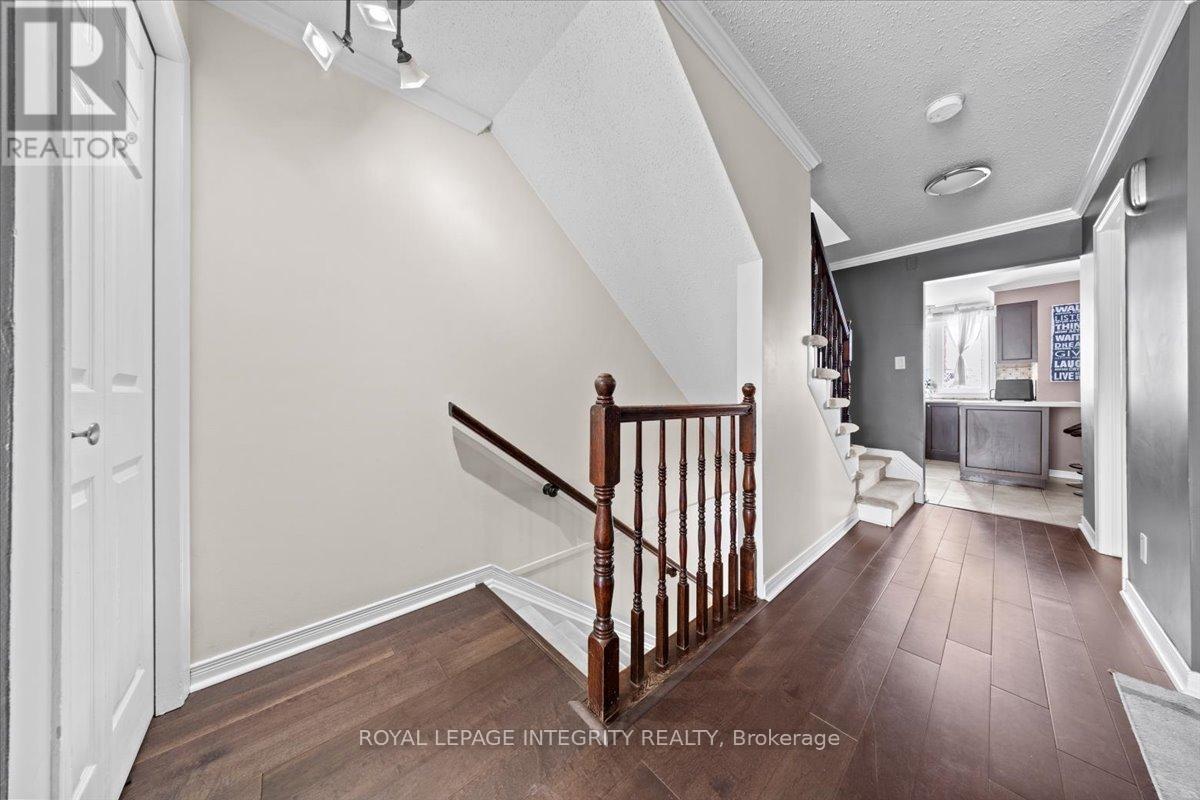 223 Briston Private, Ottawa, Ontario  K1G 5R5 - Photo 12 - X12908926