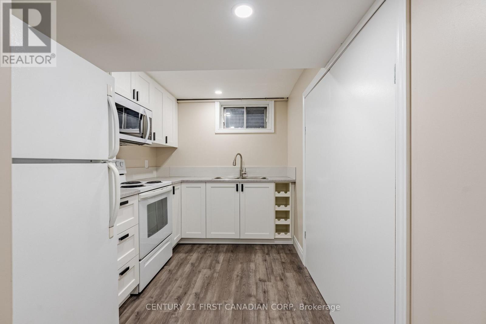 Lower - 177 Myrtle Street, St. Thomas, Ontario  N5R 2G8 - Photo 11 - X12908986