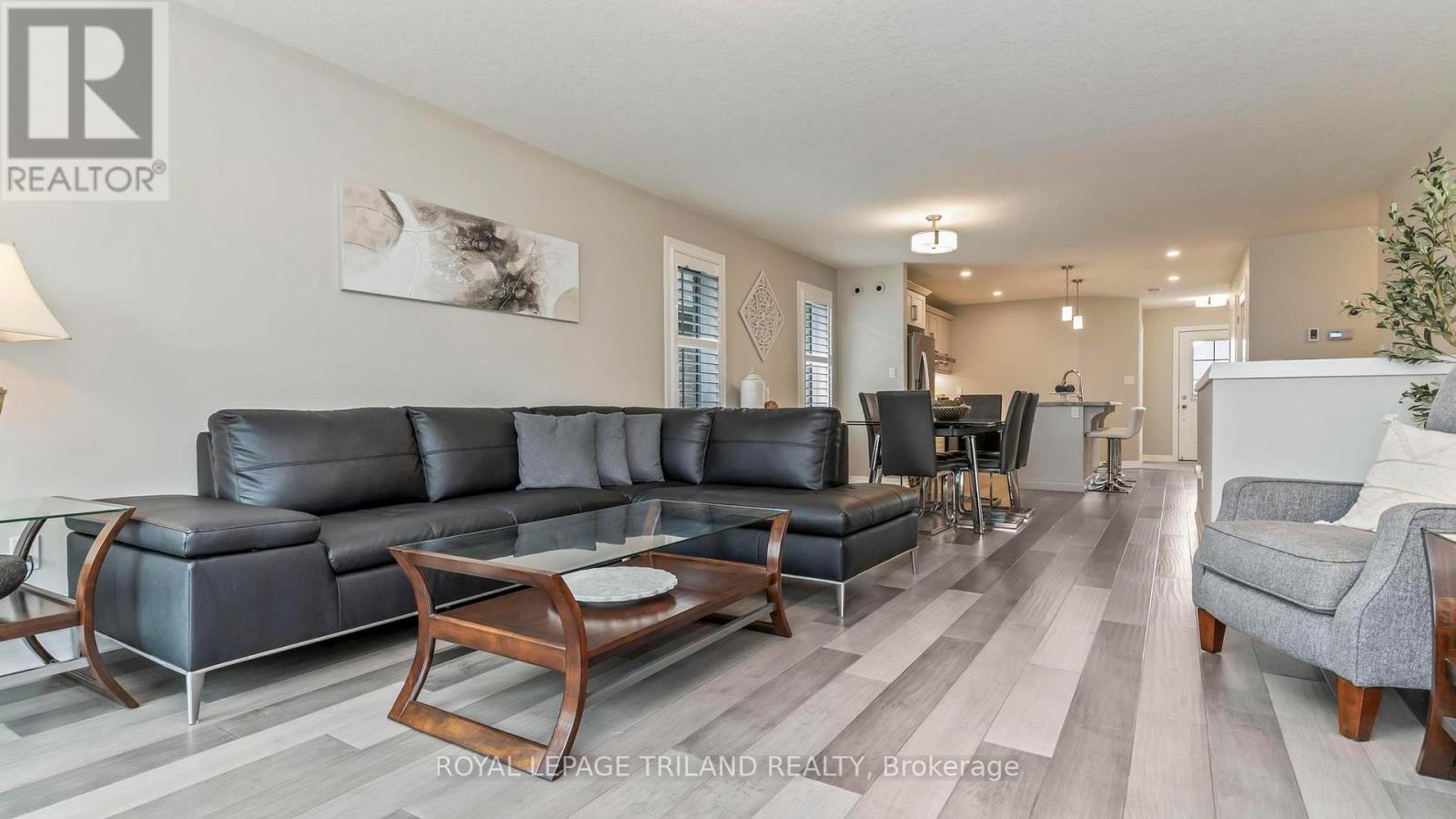 Photo 14 of 29 for 3 Harlequin Court