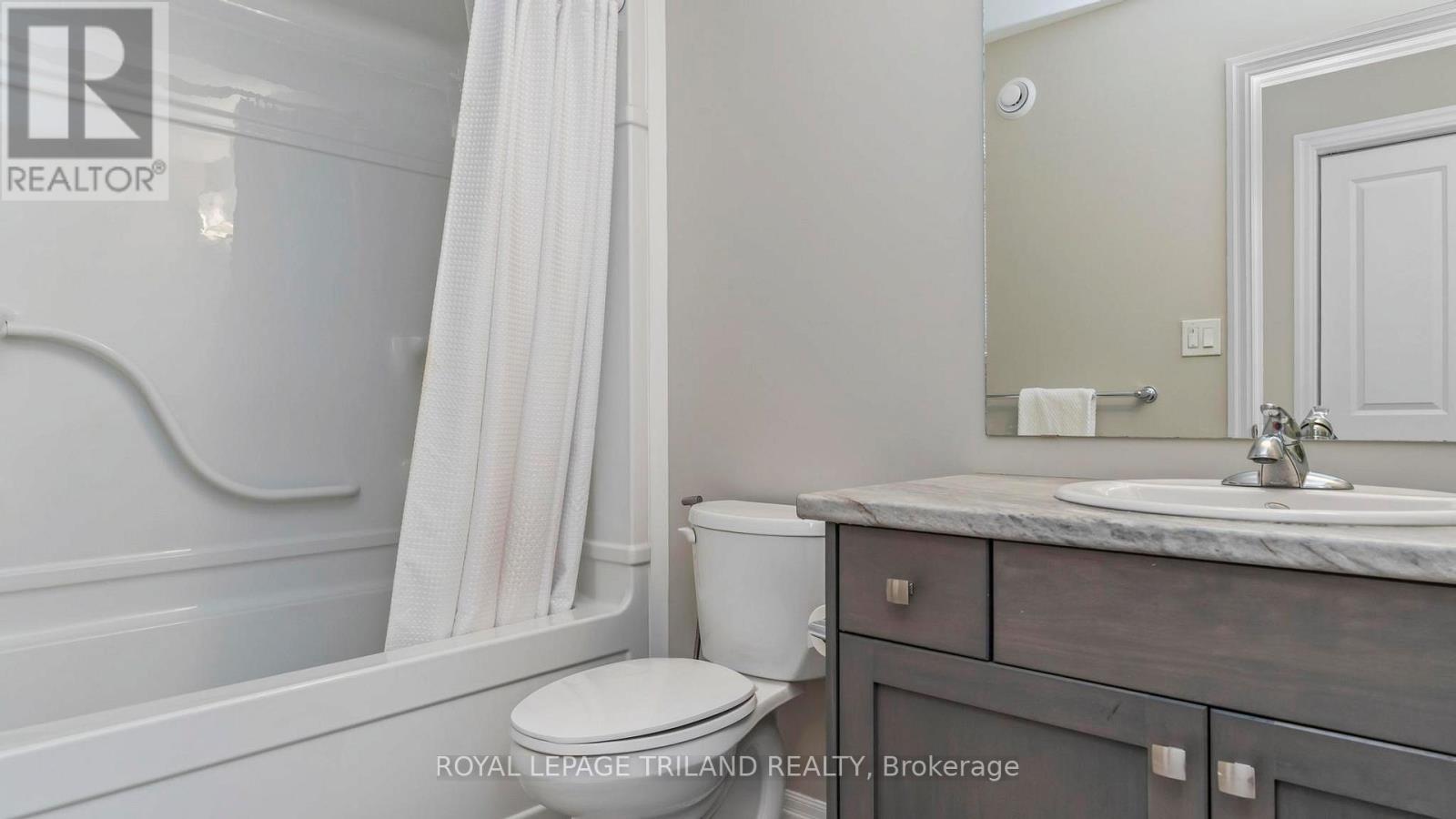 Photo 17 of 29 for 3 Harlequin Court