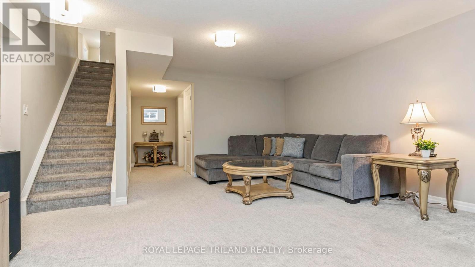 Photo 19 of 29 for 3 Harlequin Court