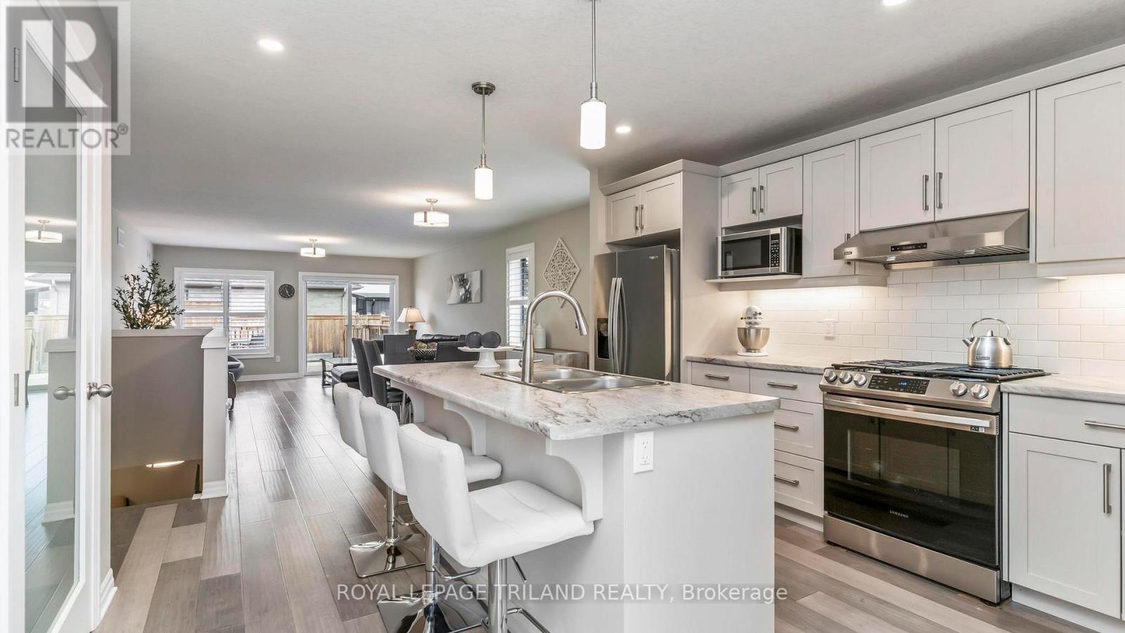 Photo 6 of 29 for 3 Harlequin Court