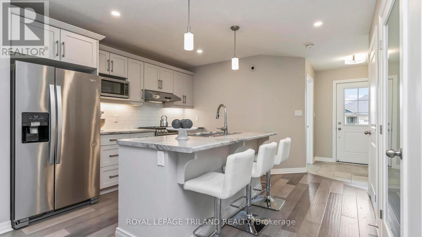 Photo 7 of 29 for 3 Harlequin Court