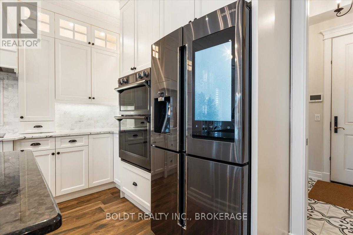 1107 Balfour Street, Pelham, Ontario  L0S 1C0 - Photo 12 - X12777836