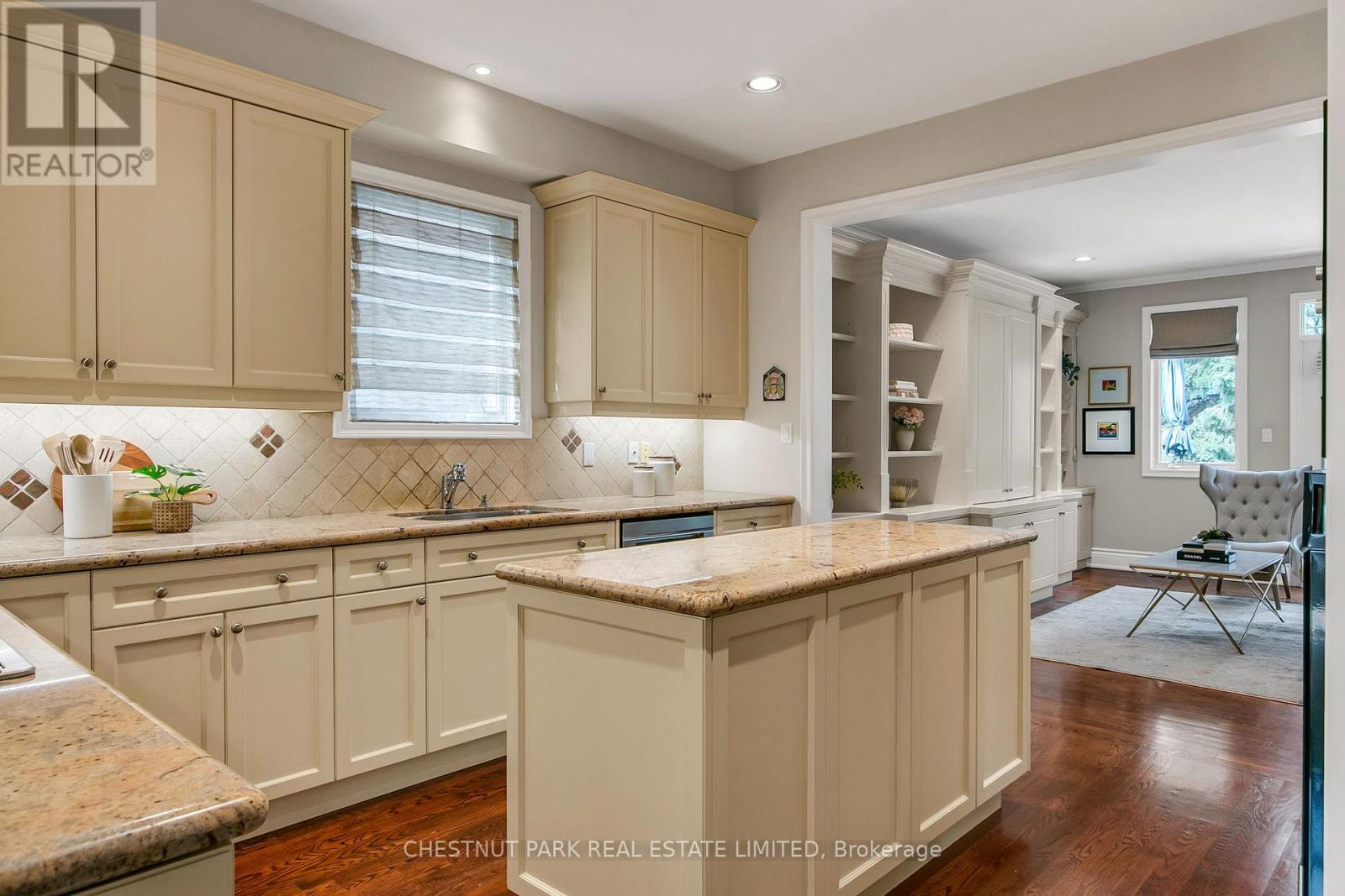 552 Melrose Avenue, Toronto, Ontario  M5M 2A3 - Photo 23 - C12908850