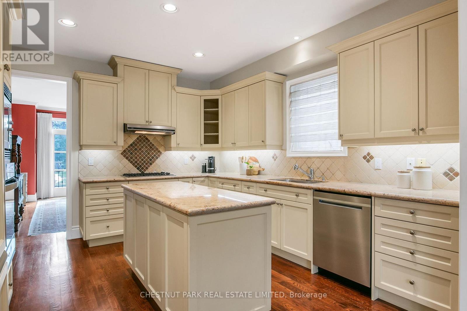 552 Melrose Avenue, Toronto, Ontario  M5M 2A3 - Photo 24 - C12908850