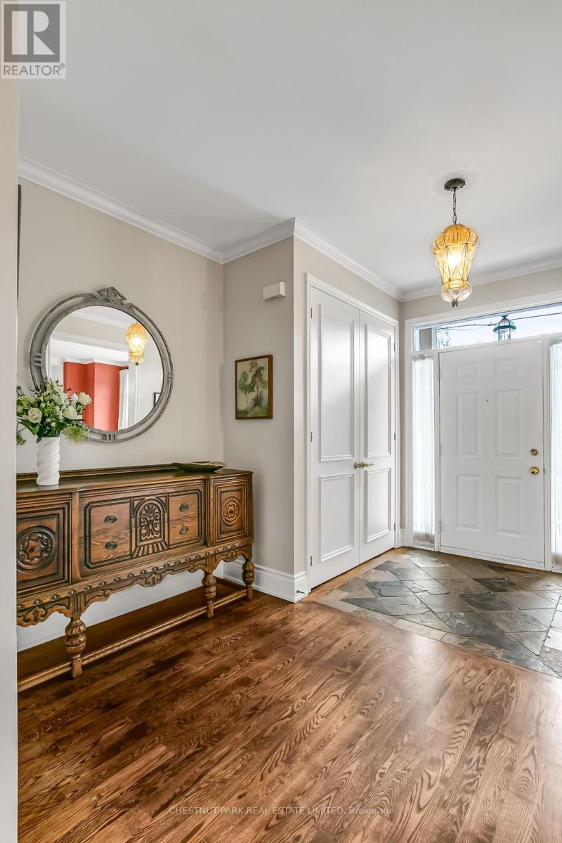 552 Melrose Avenue, Toronto, Ontario  M5M 2A3 - Photo 3 - C12908850