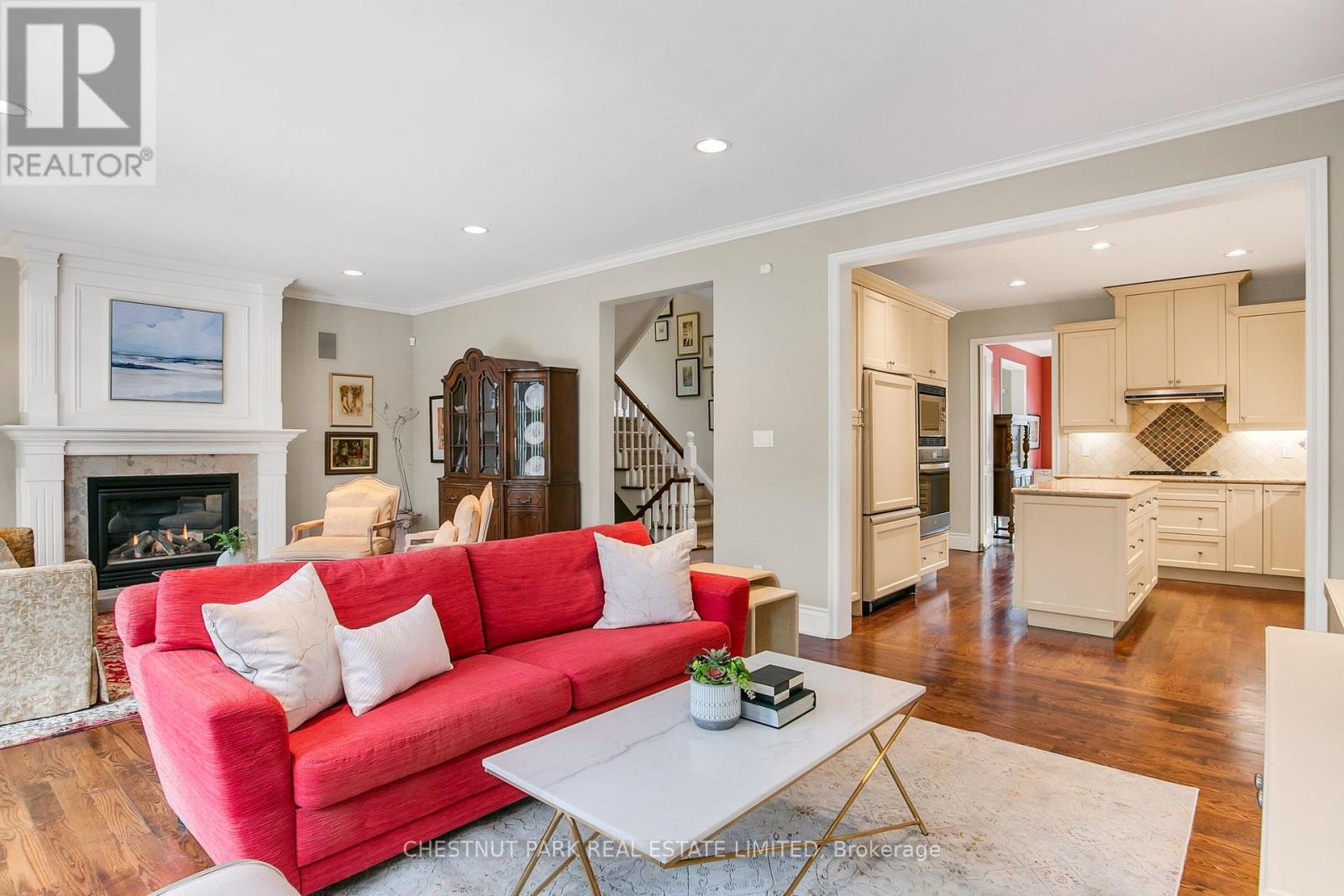 552 Melrose Avenue, Toronto, Ontario  M5M 2A3 - Photo 9 - C12908850