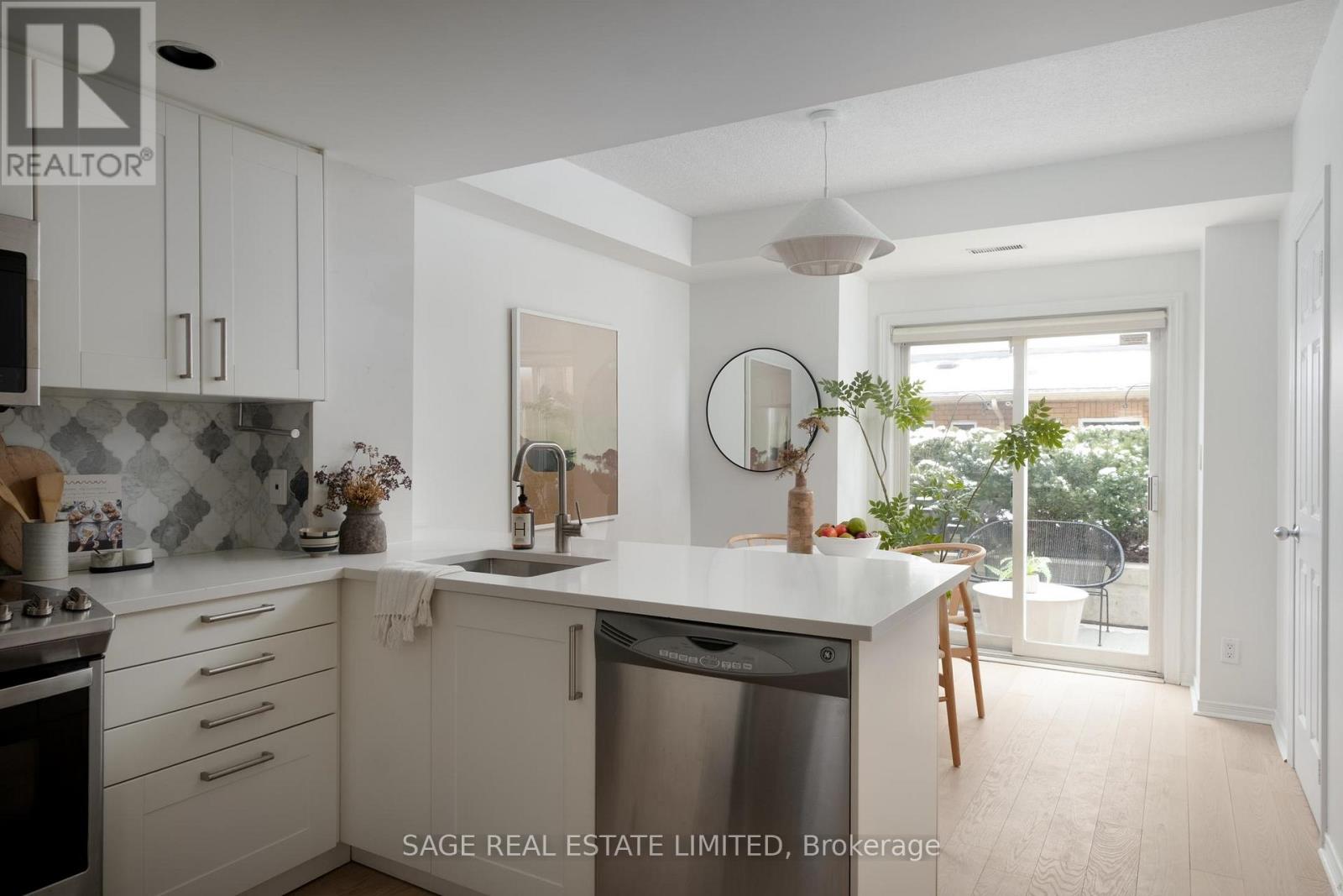 119 - 208 Niagara Street, Toronto, Ontario  M6J 3W5 - Photo 8 - C12908896