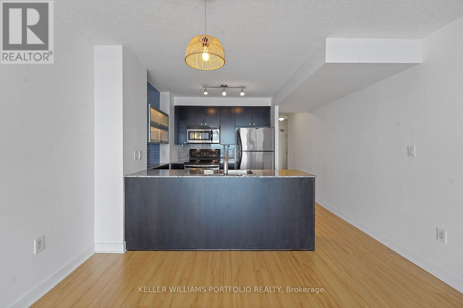 3711 - 11 Brunel Court, Toronto (Waterfront Communities), Ontario  M5V 3Y3 - Photo 12 - C12908970