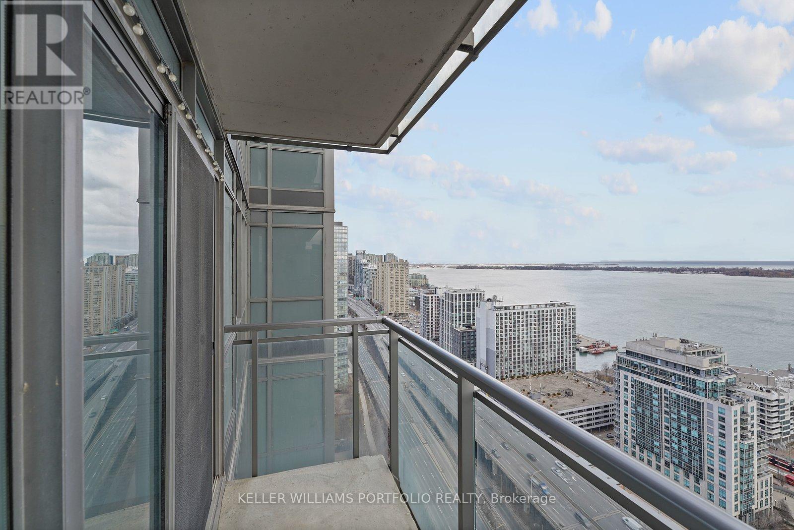 3711 - 11 Brunel Court, Toronto (Waterfront Communities), Ontario  M5V 3Y3 - Photo 32 - C12908970