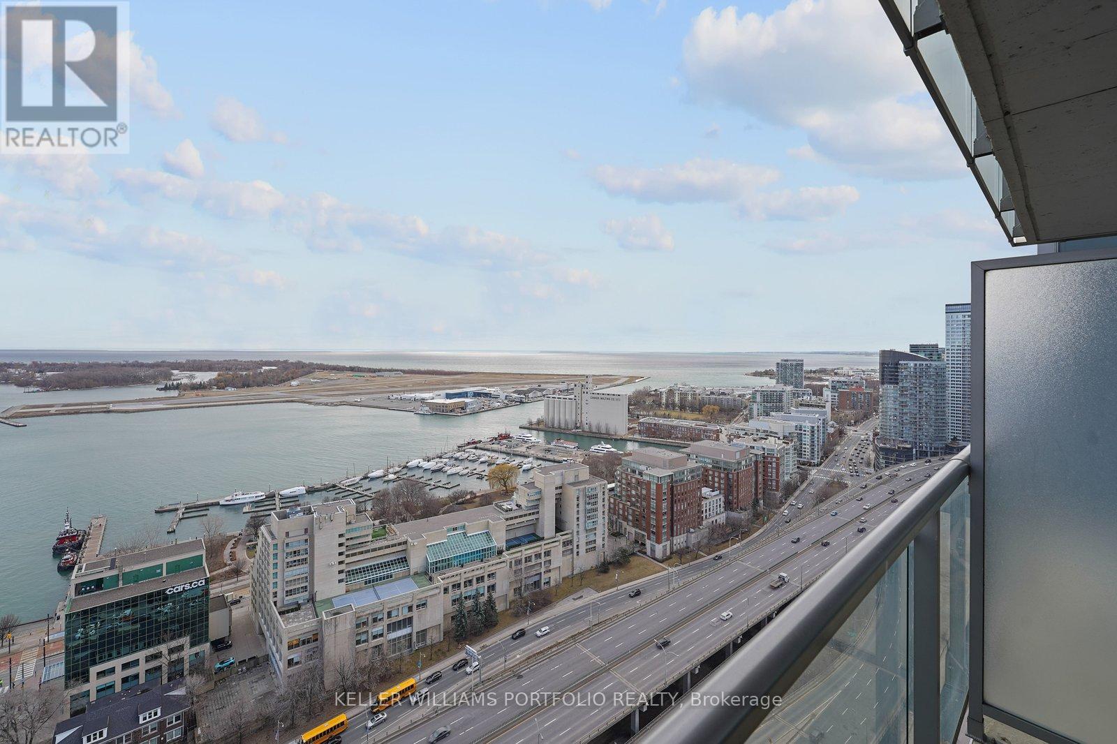 3711 - 11 Brunel Court, Toronto (Waterfront Communities), Ontario  M5V 3Y3 - Photo 33 - C12908970