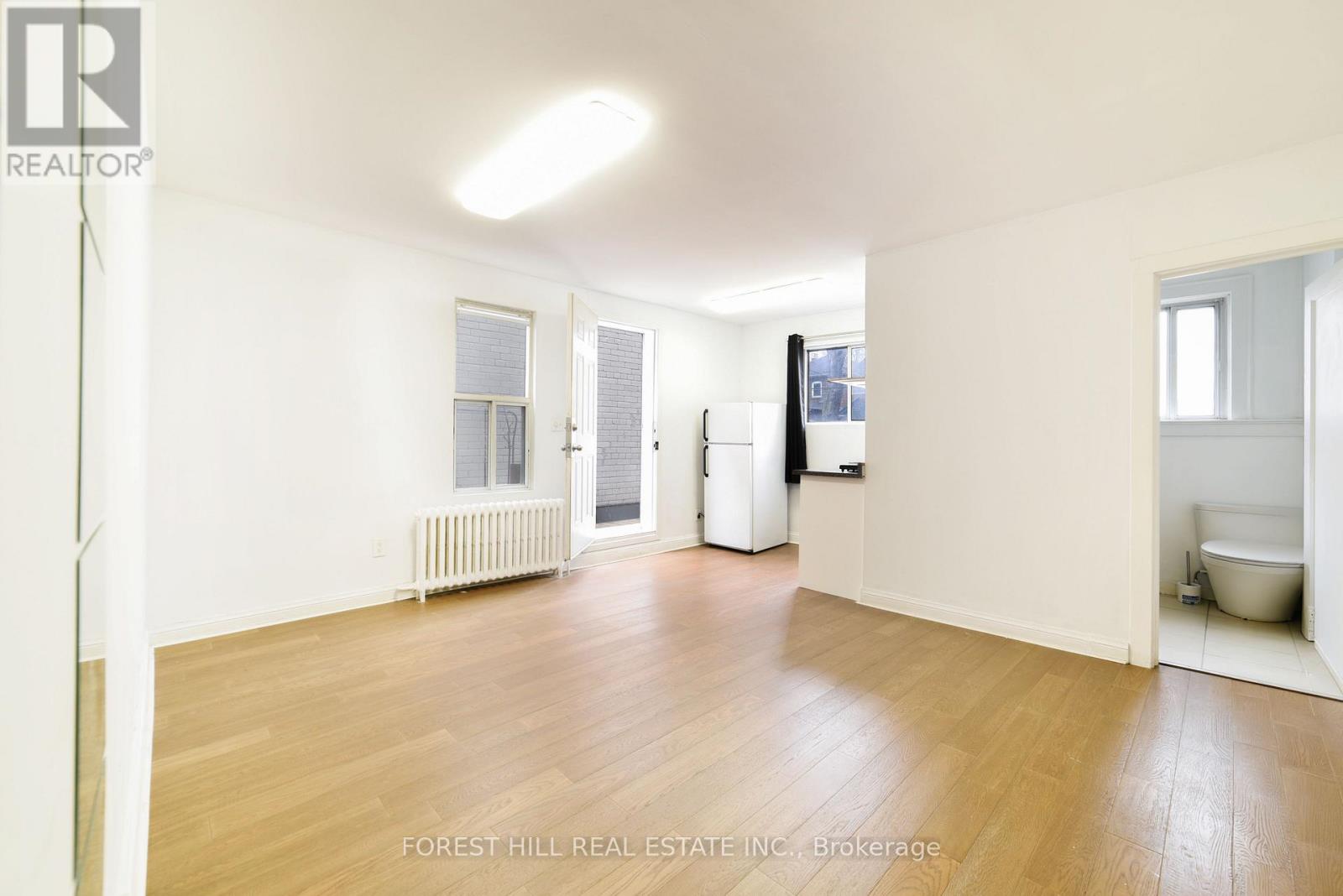 2ND FLOOR - 280 EGLINTON AVENUE W Toronto (Yonge-Eglinton), ON M4R 1B2