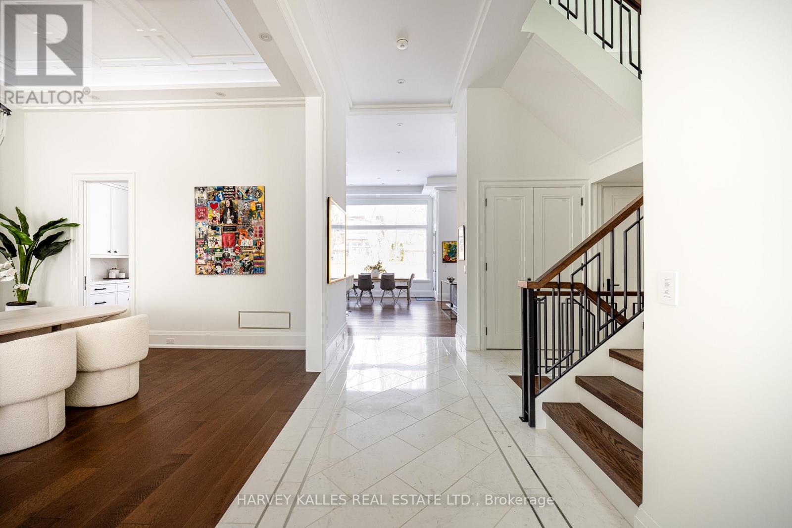 264 Cortleigh Boulevard, Toronto (Lawrence Park South), Ontario  M5N 1P7 - Photo 6 - C12909036