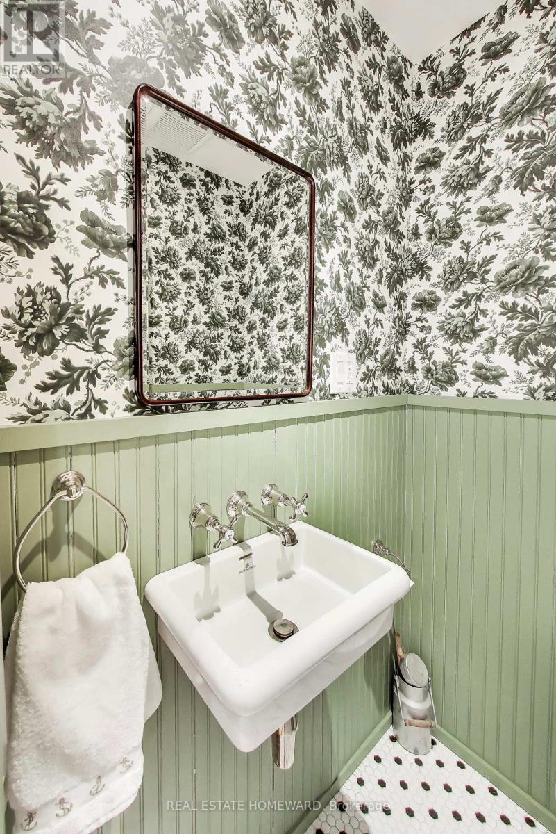 80 Hogarth Avenue, Toronto, Ontario  M4K 1K3 - Photo 17 - E12908978