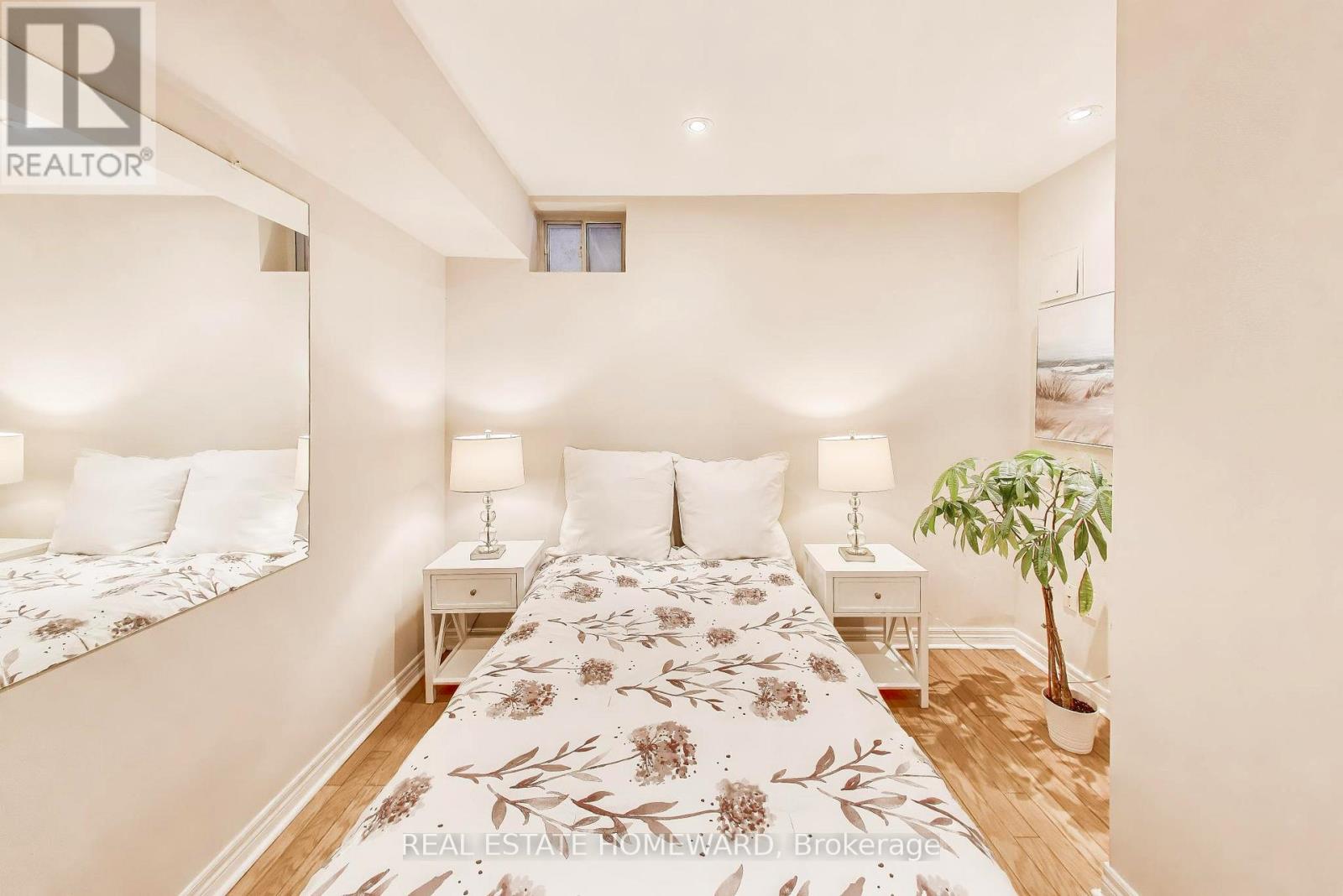 80 Hogarth Avenue, Toronto, Ontario  M4K 1K3 - Photo 32 - E12908978