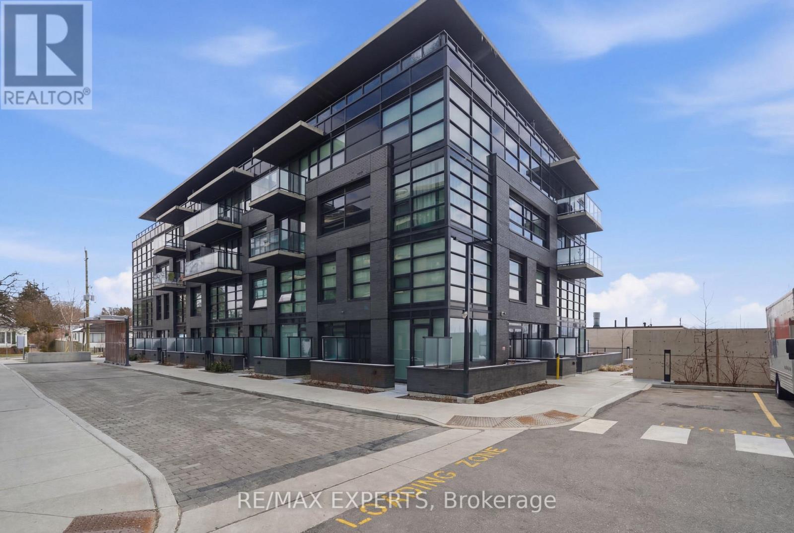 334 - 1614 Charles Street, Whitby, Ontario  L1N 1B9 - Photo 2 - E12909020