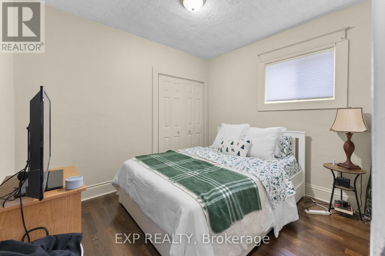 198 Geneva Street, St. Catharines (Downtown), Ontario  L2R 4P6 - Photo 13 - X12908908