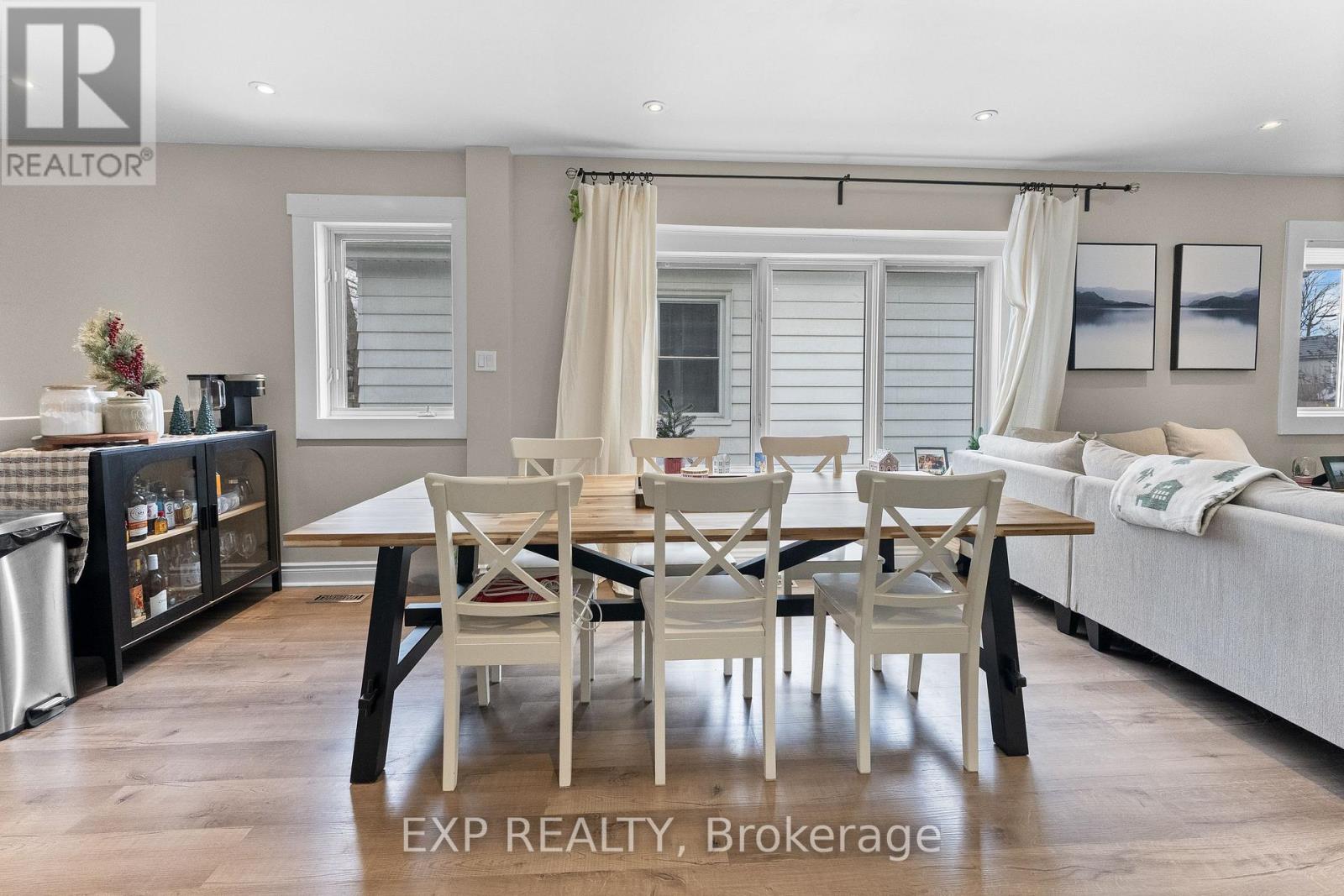 198 Geneva Street, St. Catharines (Downtown), Ontario  L2R 4P6 - Photo 6 - X12908908