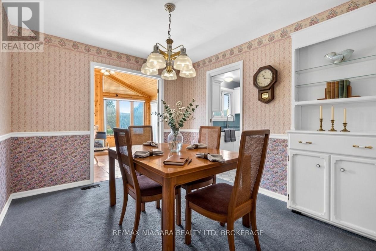 23 Almond Gardens, Grimsby, Ontario  L3M 2K2 - Photo 17 - X12908922