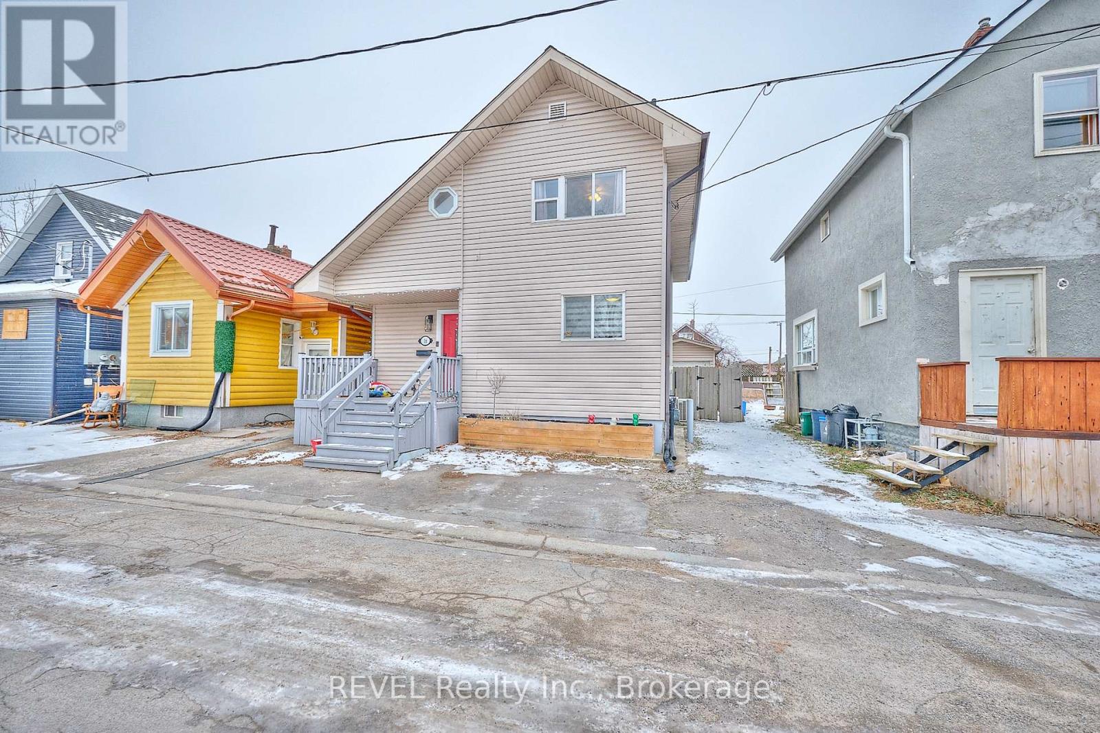 16 Jones Lane, Welland (Lincoln/crowland), Ontario  L3B 3M5 - Photo 27 - X12908934