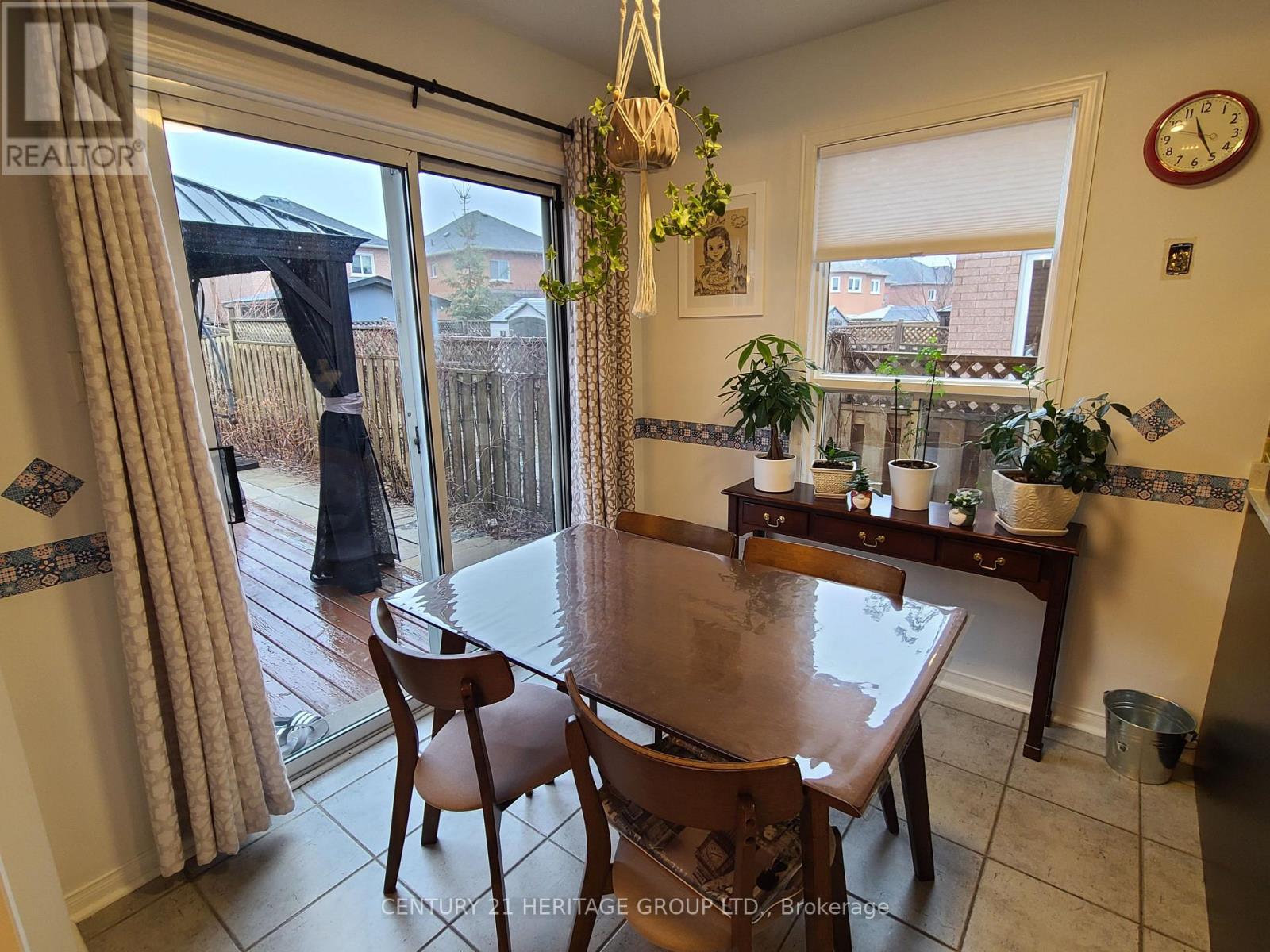 182 Elena Crescent, Vaughan, Ontario  L6A 2K2 - Photo 11 - N12908928