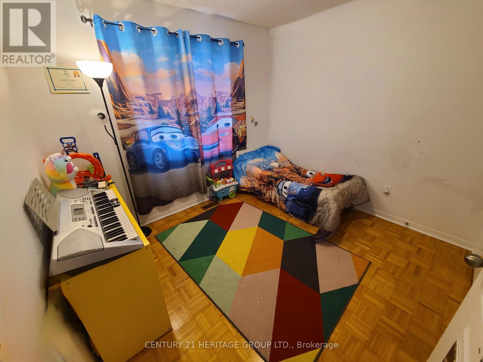 182 Elena Crescent, Vaughan, Ontario  L6A 2K2 - Photo 18 - N12908928