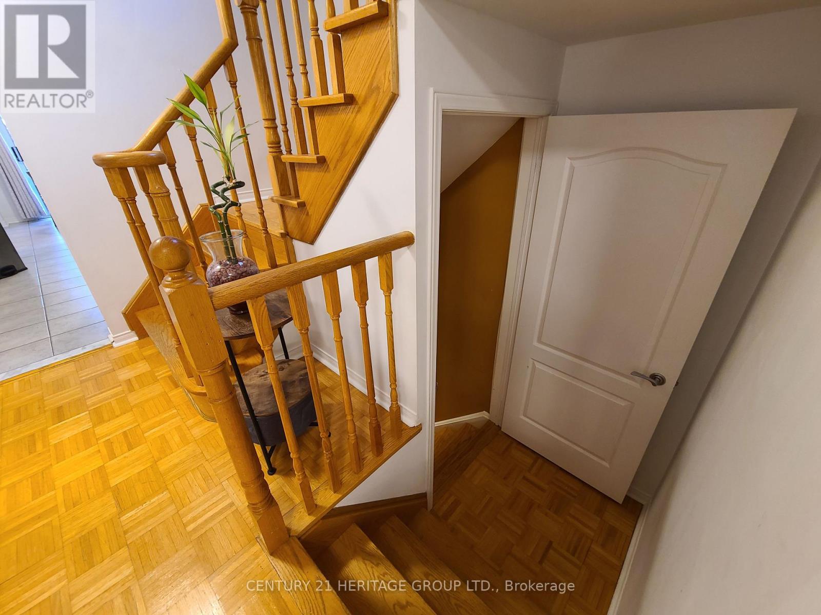 182 Elena Crescent, Vaughan, Ontario  L6A 2K2 - Photo 19 - N12908928