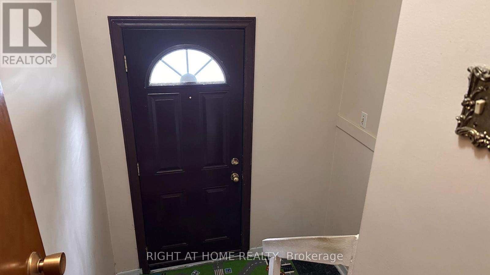 65 Norman Drive, King, Ontario  L7B 1J2 - Photo 11 - N12908940