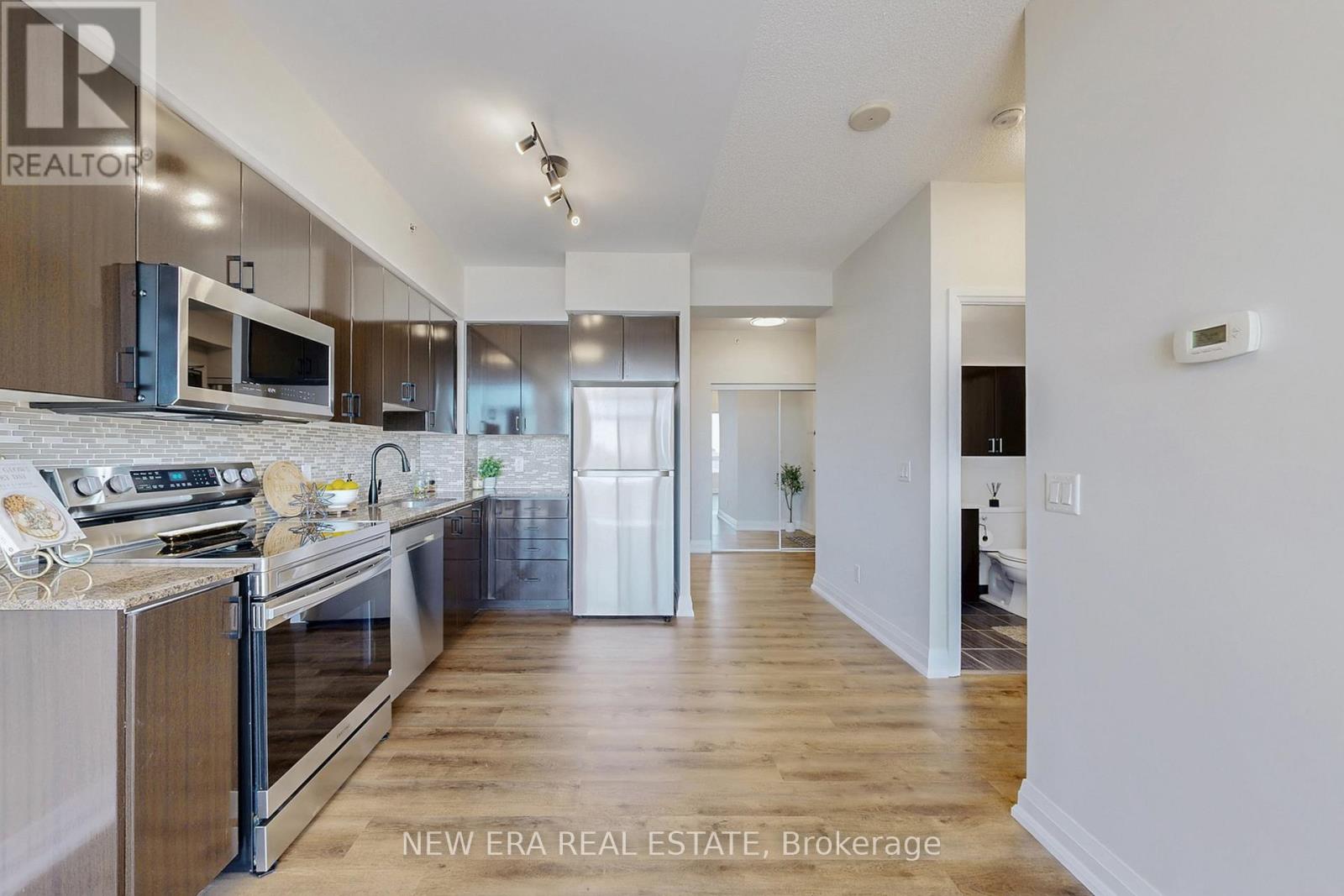 1206 - 75 North Park Road, Vaughan, Ontario  L4J 0H8 - Photo 16 - N12908990