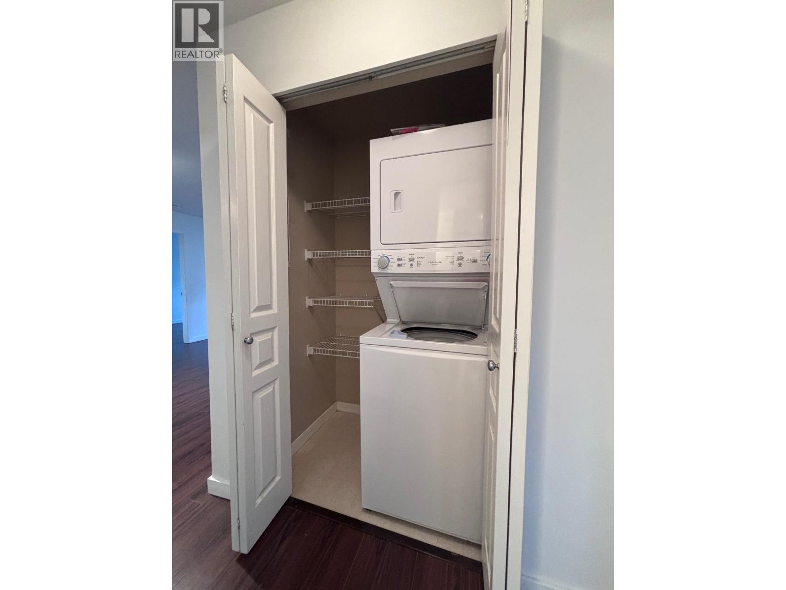 303 2958 Whisper Way, Coquitlam, British Columbia  V3E 3S7 - Photo 11 - R3100134