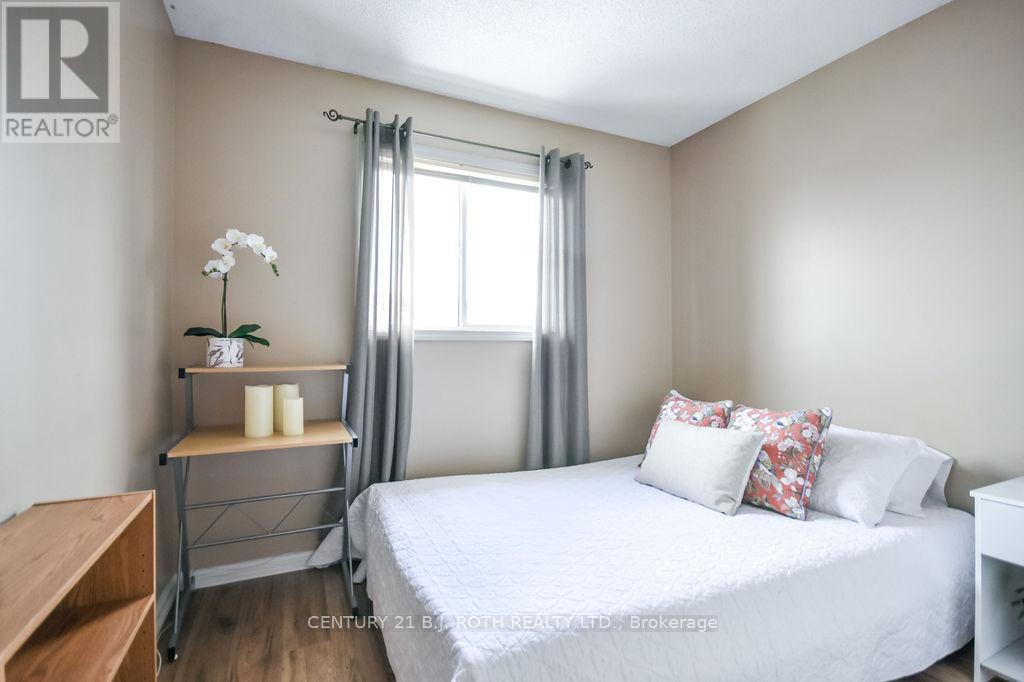 35 Hawthorne Crescent, Barrie, Ontario  L4N 9Y7 - Photo 15 - S12908892