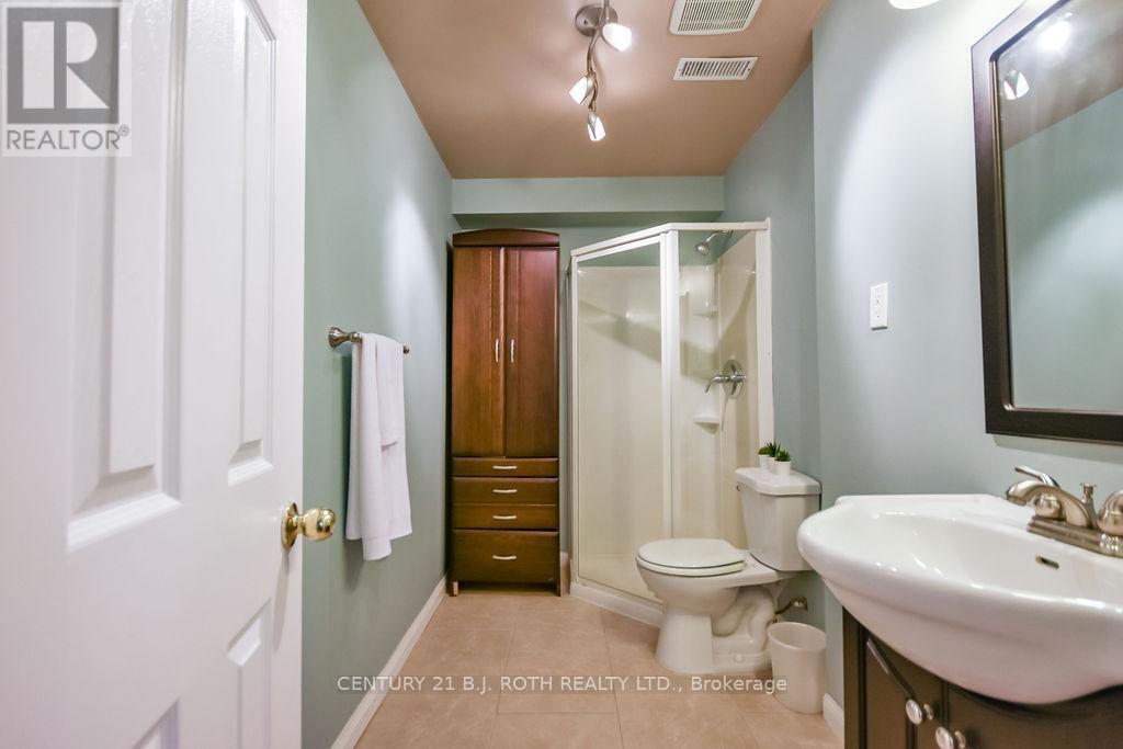 35 Hawthorne Crescent, Barrie, Ontario  L4N 9Y7 - Photo 22 - S12908892