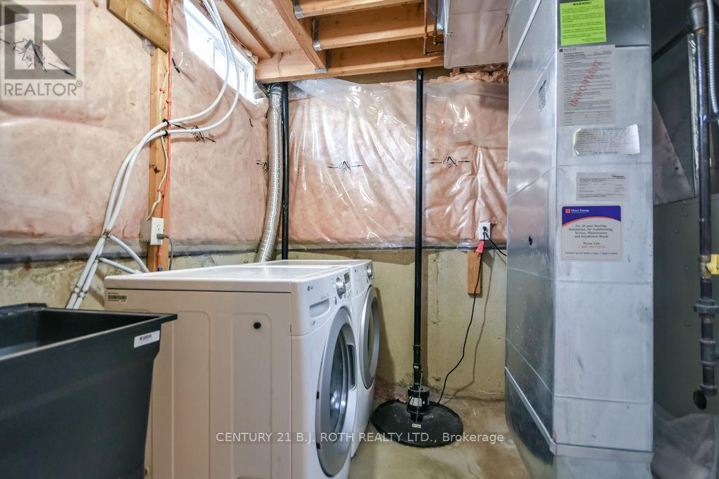 35 Hawthorne Crescent, Barrie, Ontario  L4N 9Y7 - Photo 23 - S12908892