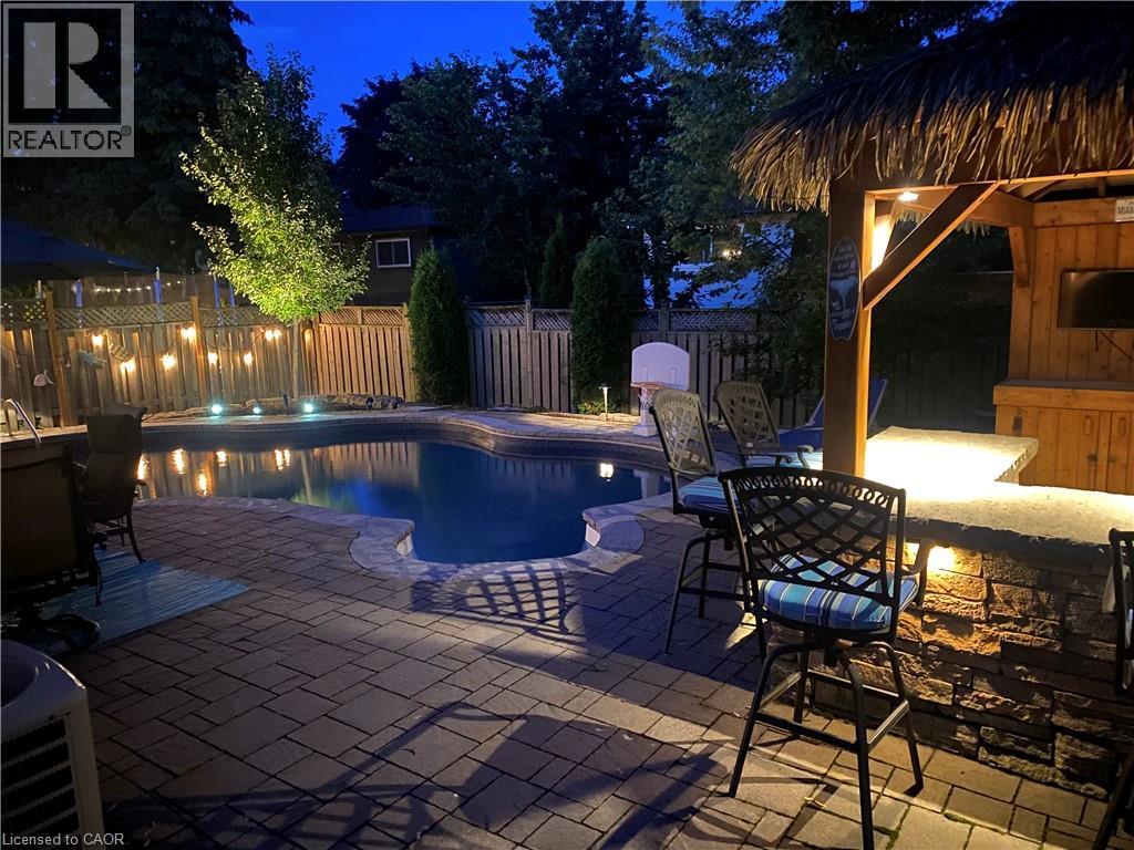 3354 Bristol Drive, Burlington, Ontario  L7M 1W4 - Photo 2 - 40809279