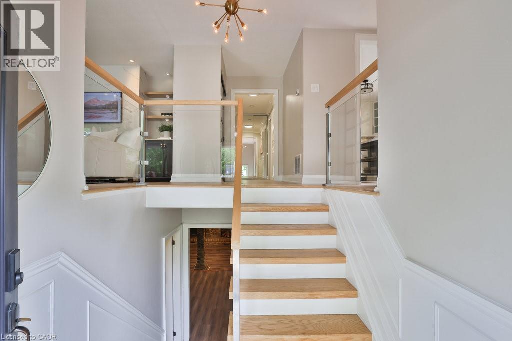 3354 Bristol Drive, Burlington, Ontario  L7M 1W4 - Photo 4 - 40809279