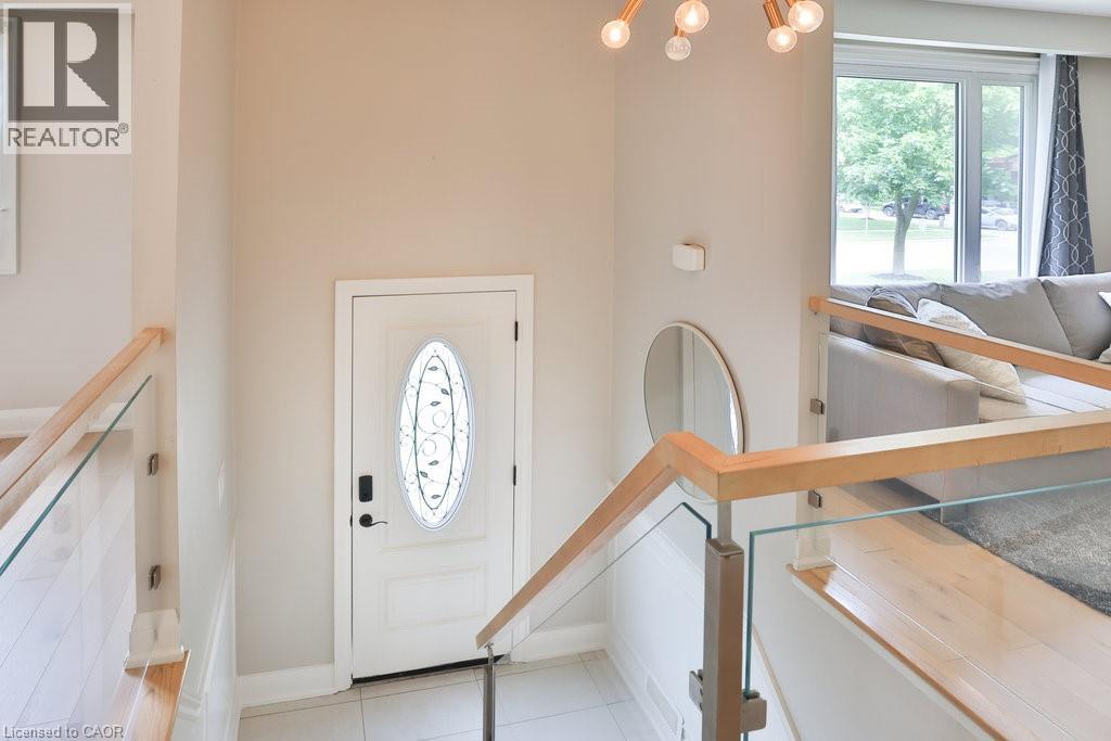 3354 Bristol Drive, Burlington, Ontario  L7M 1W4 - Photo 5 - 40809279