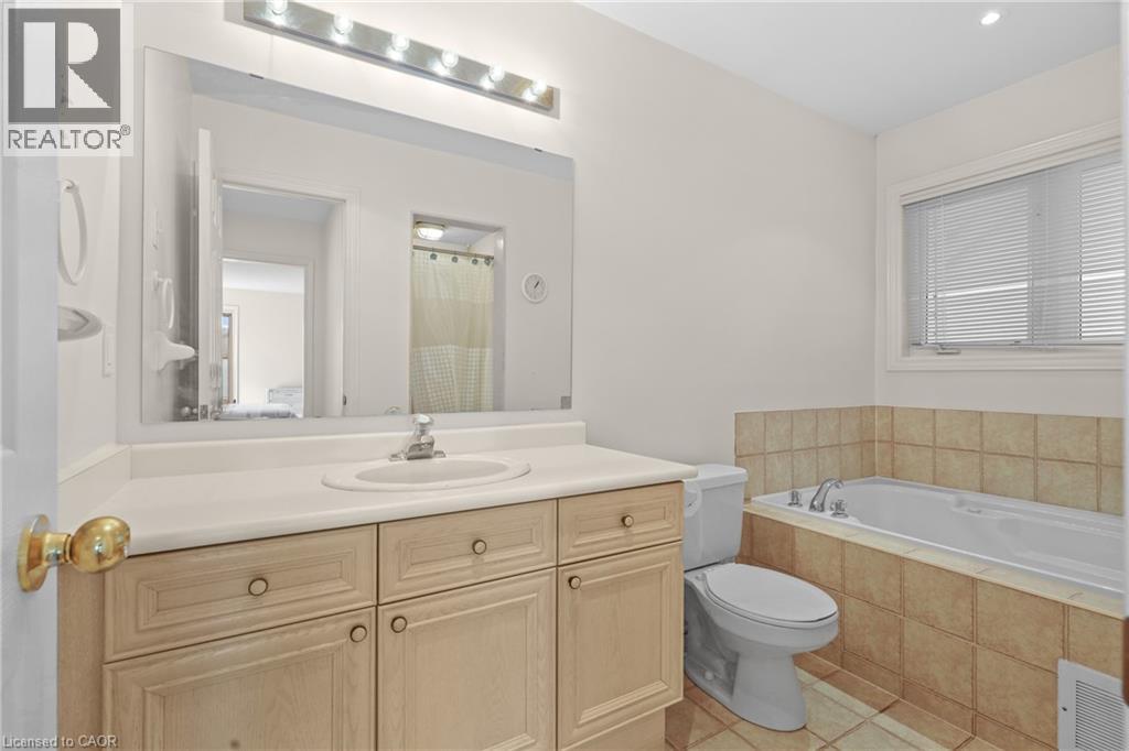 148 Littlewood Drive, Oakville, Ontario  L6H 6T7 - Photo 30 - 40812227