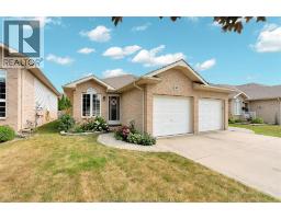 10 Villa COURT, Chatham, Ontario