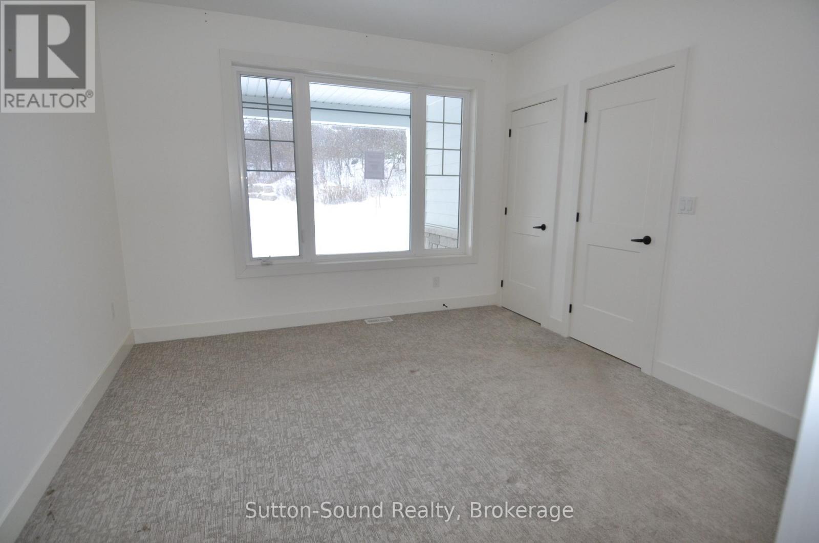 306 Sandpiper Lane, Georgian Bluffs, Ontario  N0H 1S0 - Photo 24 - X12629892