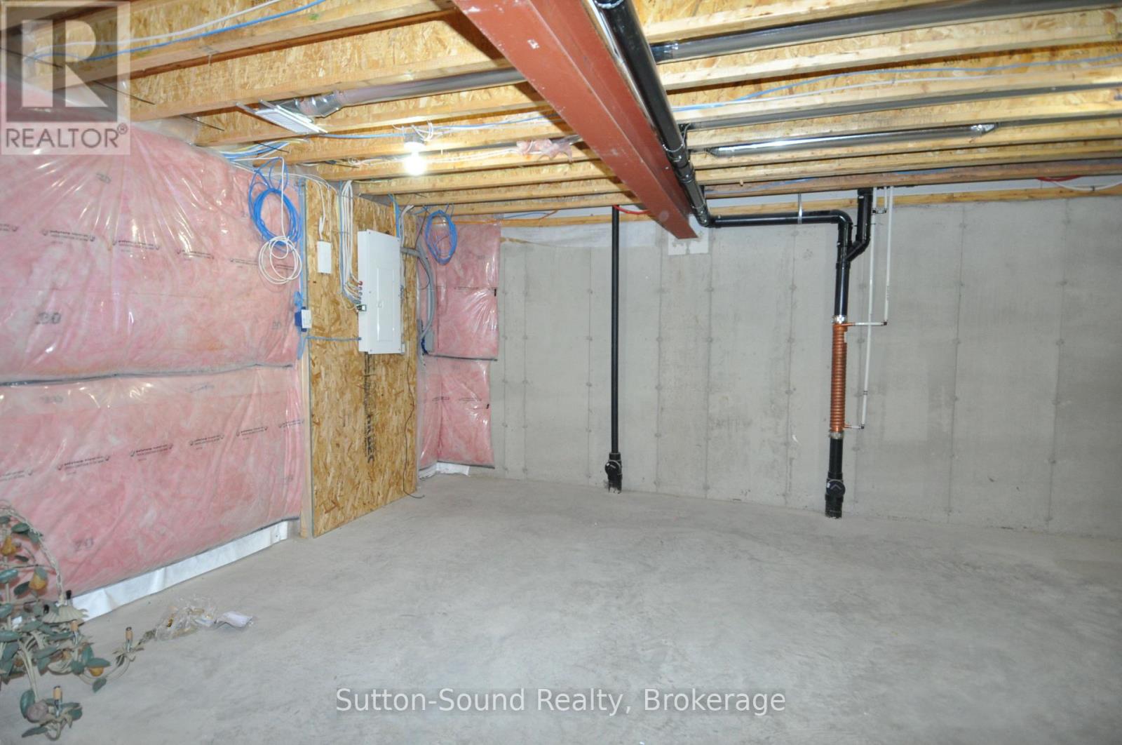 306 Sandpiper Lane, Georgian Bluffs, Ontario  N0H 1S0 - Photo 40 - X12629892