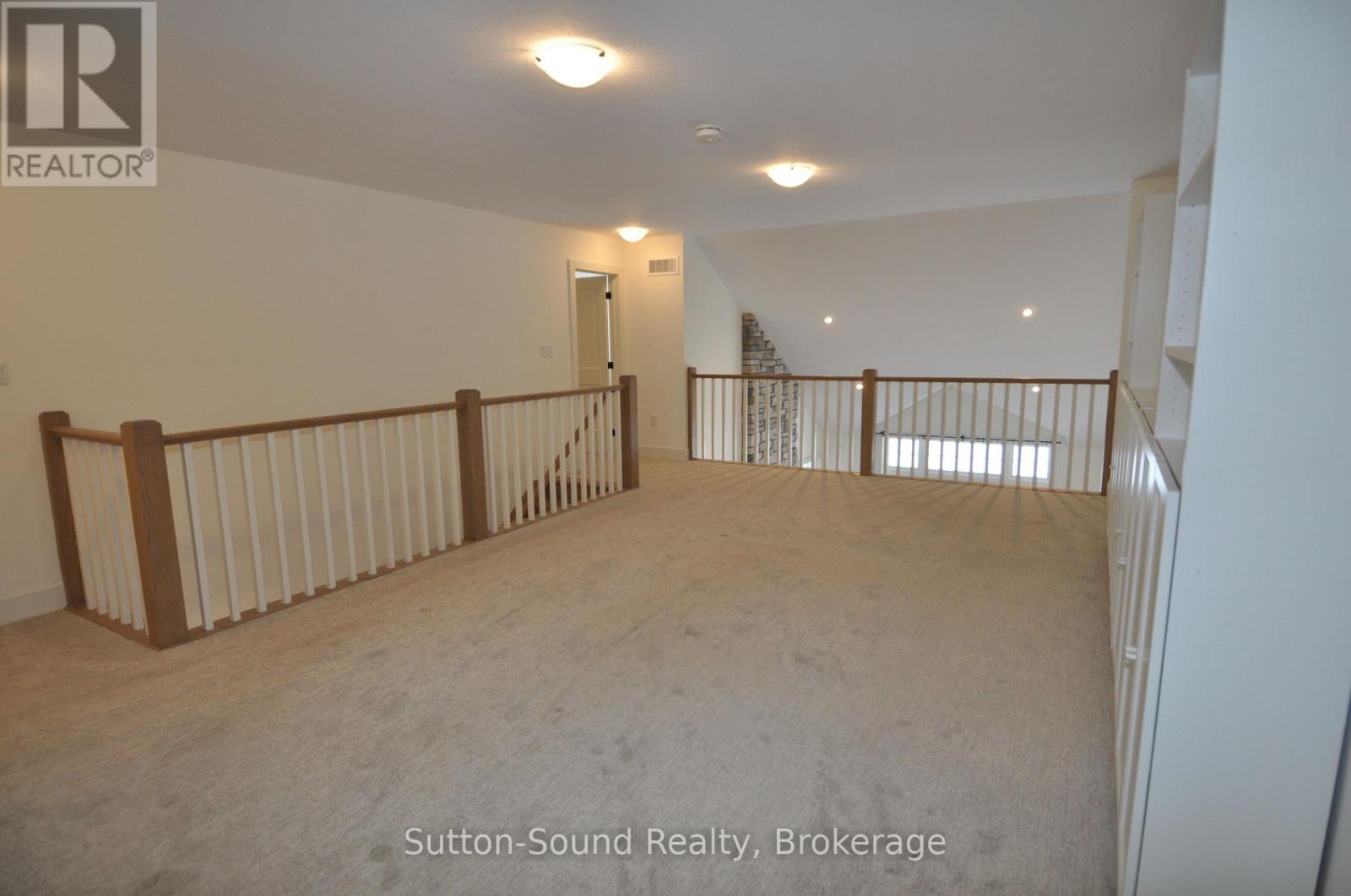 306 Sandpiper Lane, Georgian Bluffs, Ontario  N0H 1S0 - Photo 34 - X12629892