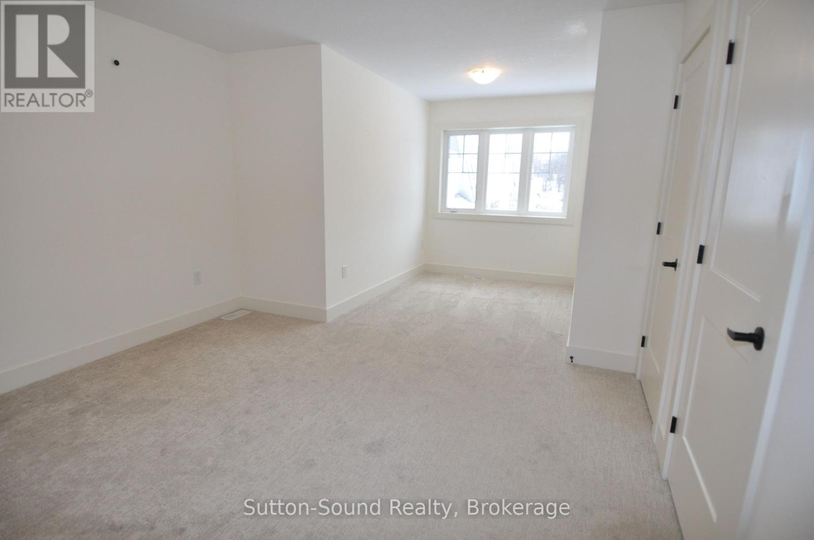 306 Sandpiper Lane, Georgian Bluffs, Ontario  N0H 1S0 - Photo 33 - X12629892