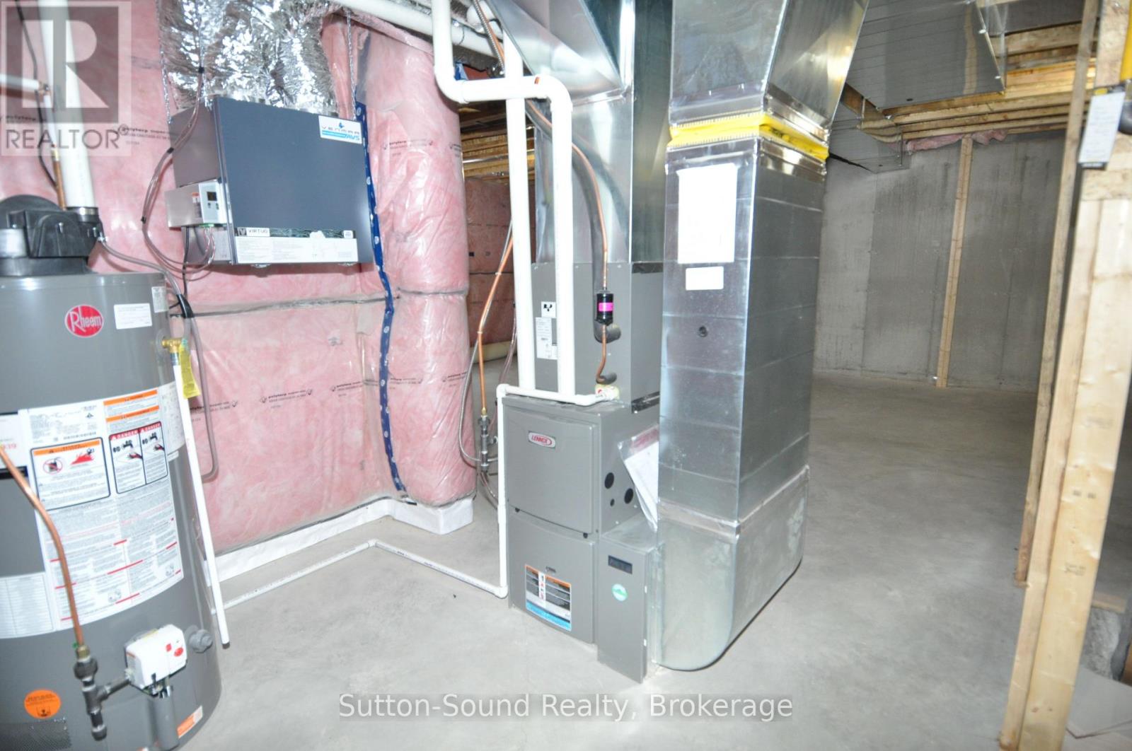 306 Sandpiper Lane, Georgian Bluffs, Ontario  N0H 1S0 - Photo 37 - X12629892