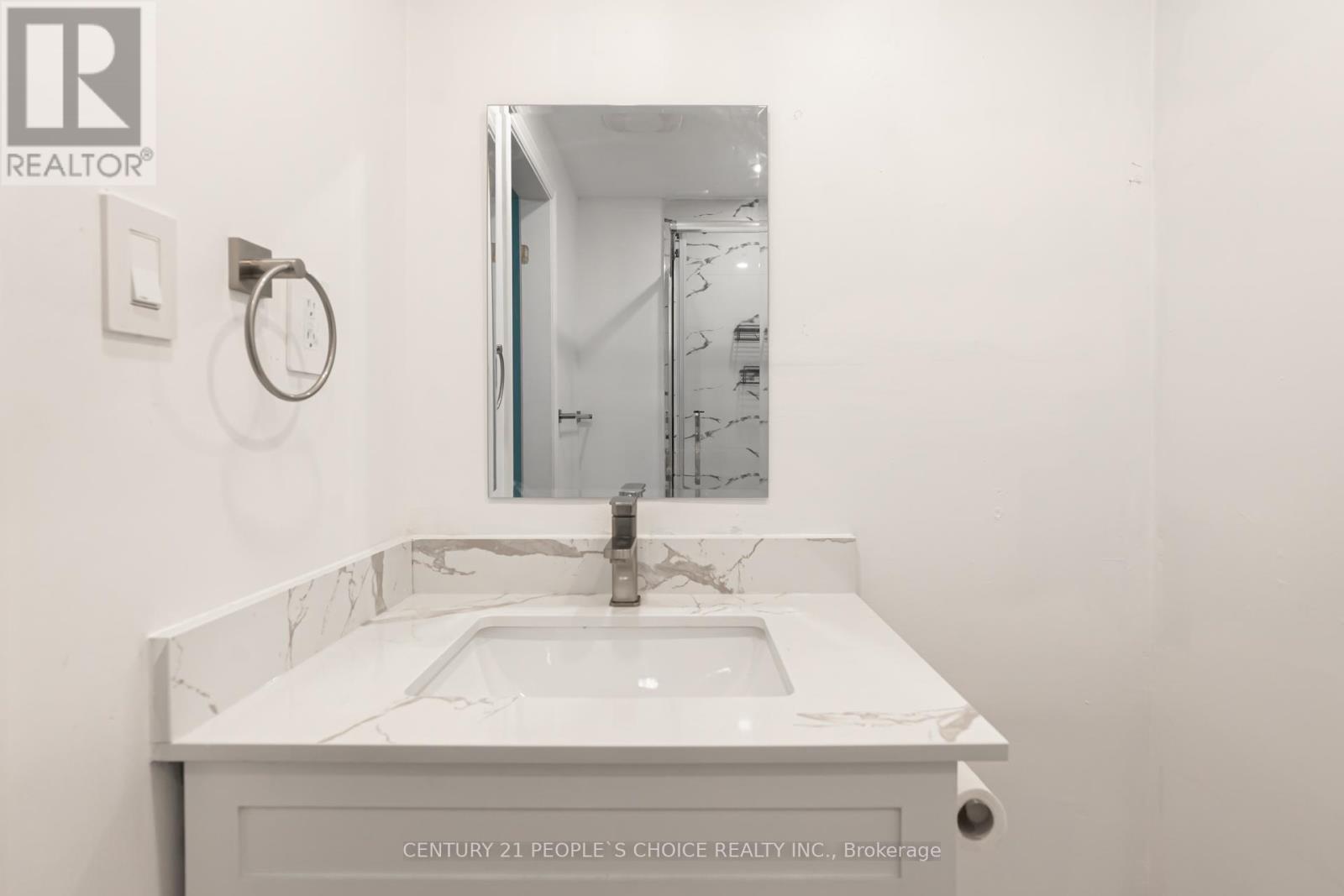 18 Hernon Court, Brampton, Ontario  L6S 2B9 - Photo 15 - W12844698