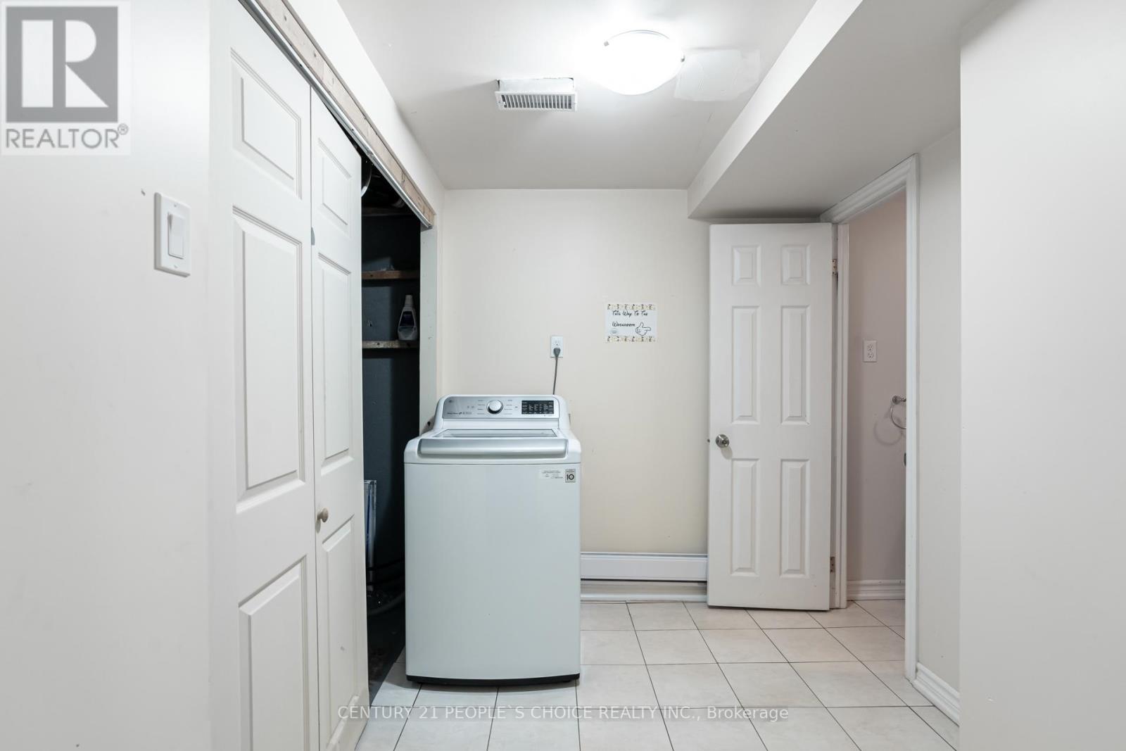 18 Hernon Court, Brampton, Ontario  L6S 2B9 - Photo 19 - W12844698