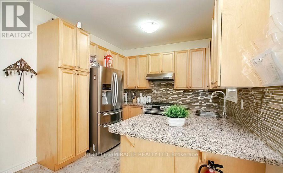 1 Buckler Street, Brampton, Ontario  L6R 0H4 - Photo 12 - W12908864