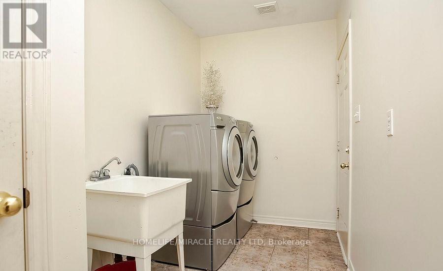 1 Buckler Street, Brampton, Ontario  L6R 0H4 - Photo 14 - W12908864