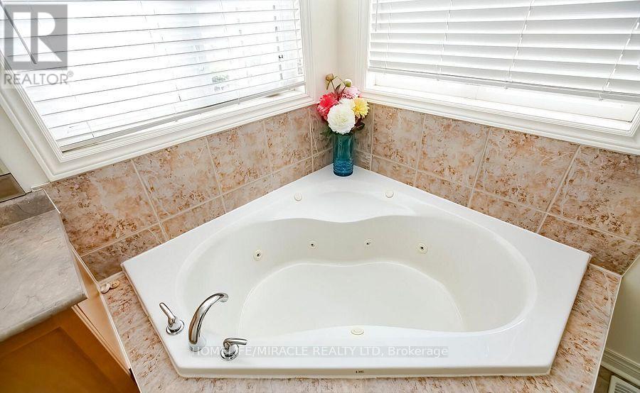 1 Buckler Street, Brampton, Ontario  L6R 0H4 - Photo 21 - W12908864