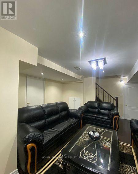 1 Buckler Street, Brampton, Ontario  L6R 0H4 - Photo 34 - W12908864